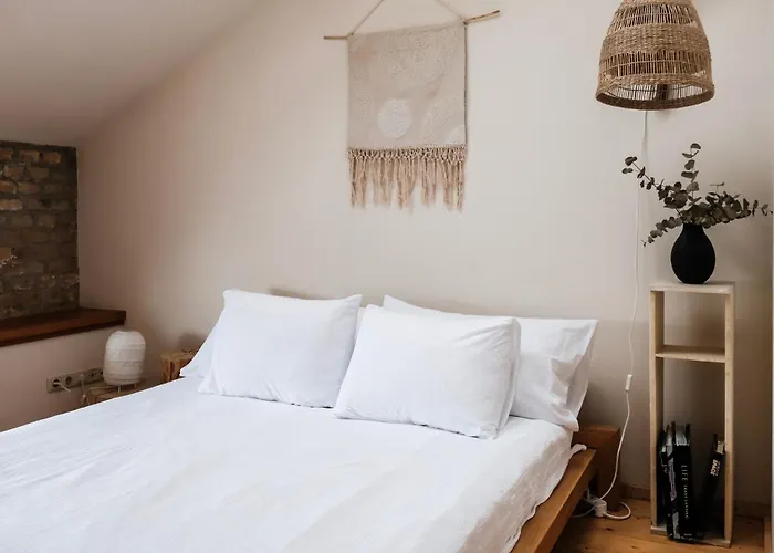 White Loft In Center With 2 King Size Beds Dzīvoklis