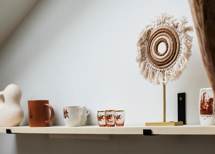 White Loft In Center With 2 King Size Beds *