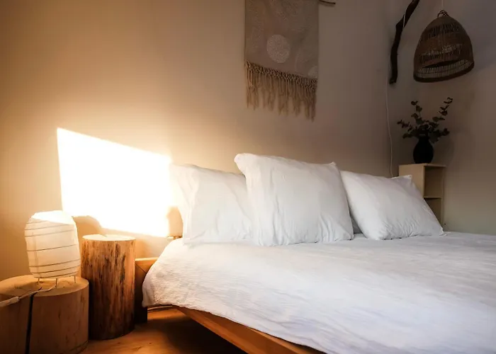 White Loft In Center With 2 King Size Beds Apartment *