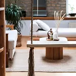 White Loft In Center With 2 King Size Beds Riga