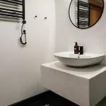 Apartment White Loft In Center With 2 King Size Beds *
