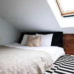 White Loft In Center With 2 King Size Beds Apartment Riga