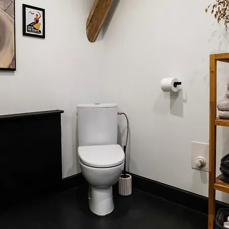 White Loft In Center With 2 King Size Beds 公寓 *